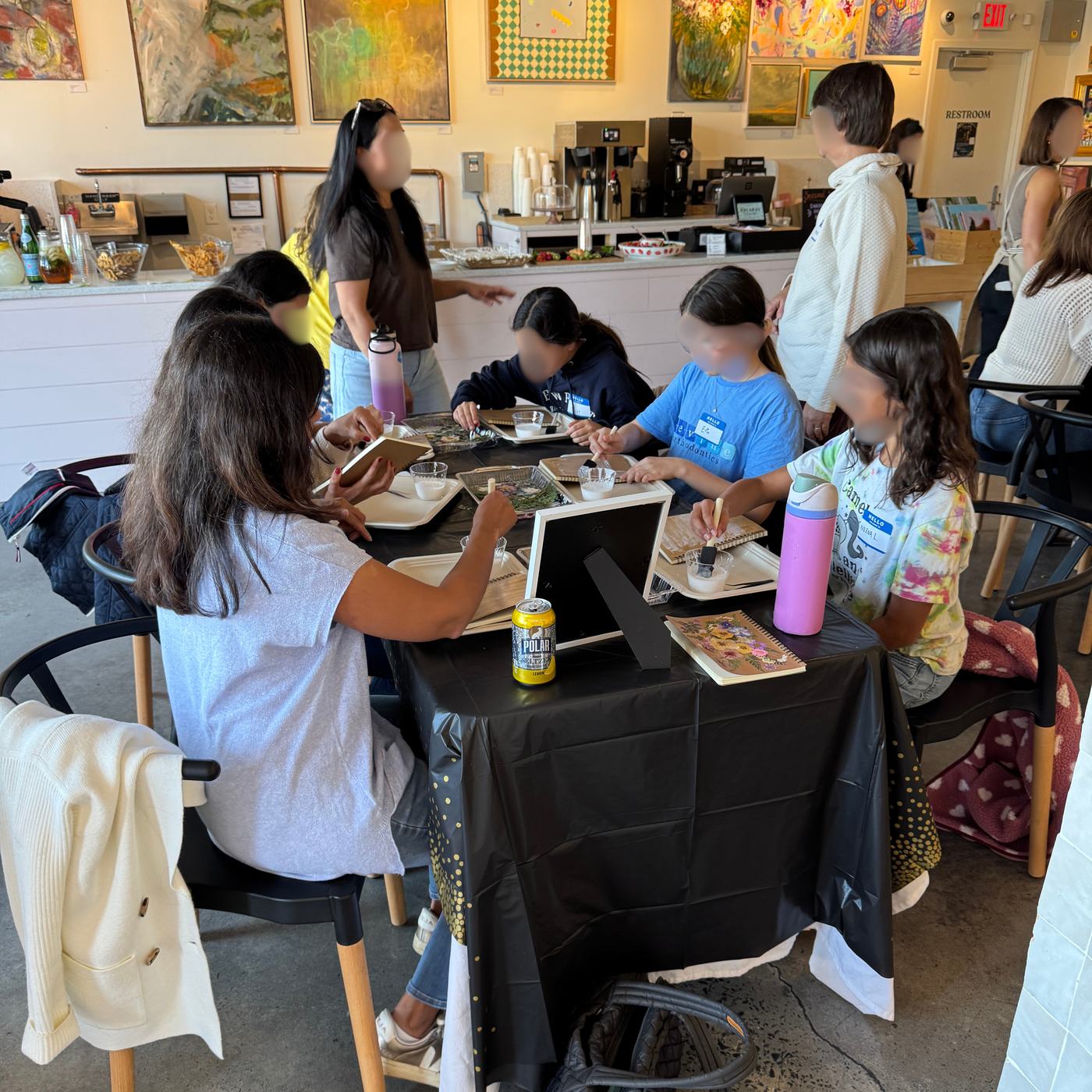 Kids crafting together at the Grow Studio event